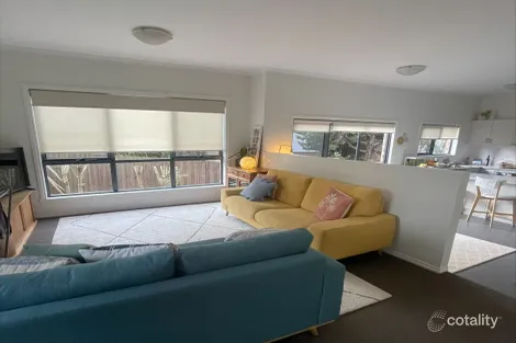 Property photo of 1/73 Aitken Street Gisborne VIC 3437