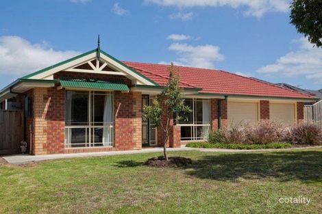 2 Cottrell Pl, Lynbrook, VIC 3975