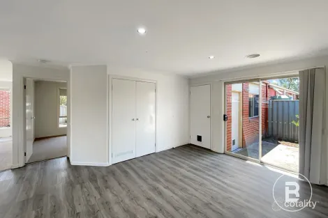 Property photo of 4 Cluden Gardens Sebastopol VIC 3356