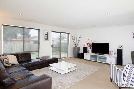 Property photo of 46 Hedgeley Road Bell Park VIC 3215