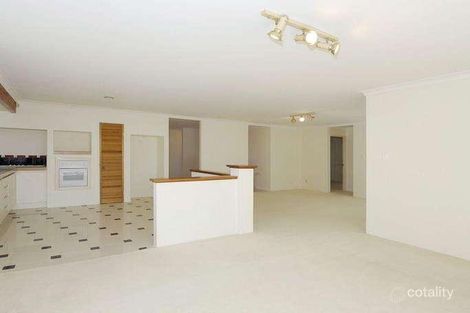 Property photo of 4 Manly Crescent Warnbro WA 6169