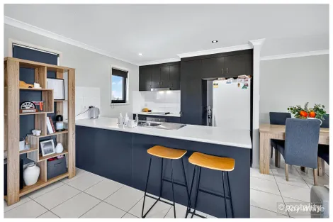 Property photo of 24 Vermont Drive Parkhurst QLD 4702