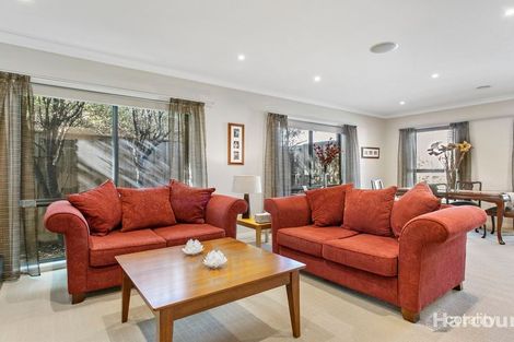 Property photo of 8 Chase Boulevard Berwick VIC 3806