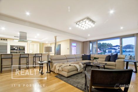 Property photo of 40 The Corniche Hillarys WA 6025