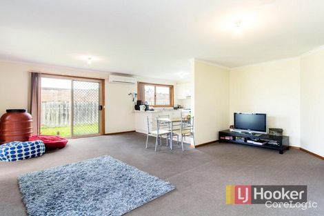 Property photo of 1/11-13 Carlyle Street Pakenham VIC 3810