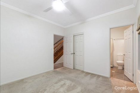 Property photo of 2/3 Rossmere Lane Auchenflower QLD 4066