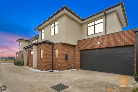 Property photo of 2/108 Wootten Road Tarneit VIC 3029