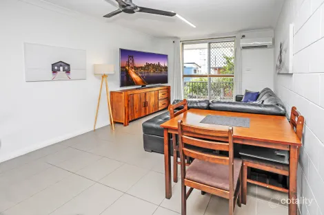 Property photo of 11/211-213 Lake Street Cairns North QLD 4870