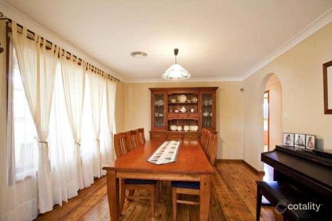 Property photo of 8 Powell Close Edensor Park NSW 2176
