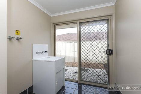 Property photo of 1 Robinia Close Elermore Vale NSW 2287
