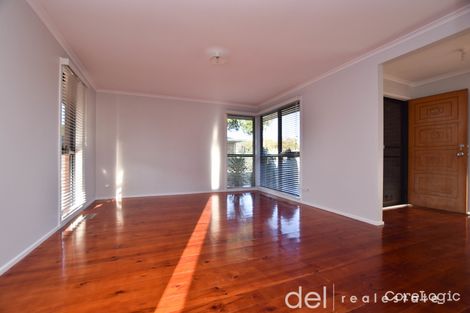 Property photo of 60 Crossdale Rise Endeavour Hills VIC 3802