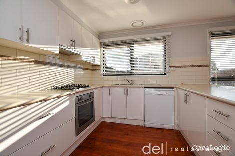 Property photo of 60 Crossdale Rise Endeavour Hills VIC 3802