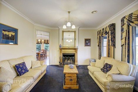 Property photo of 6 Sweeney Court Highton VIC 3216
