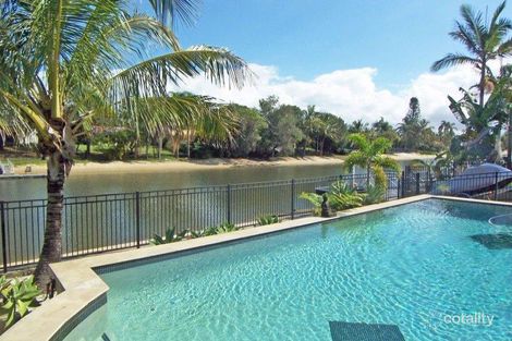 Property photo of 20 Moana Park Avenue Broadbeach Waters QLD 4218