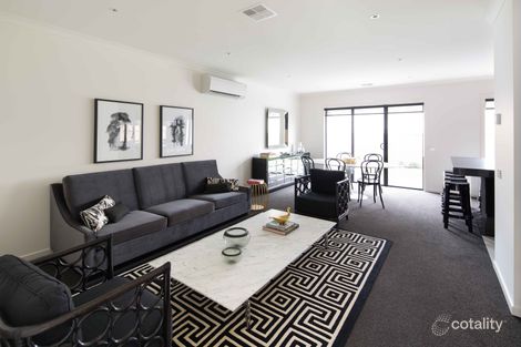 Property photo of 8 Surrey Court Bundoora VIC 3083