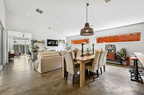 36 Selandra Bvd, Clyde North, VIC 3978