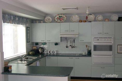 Property photo of 20 Robert Holl Drive Ourimbah NSW 2258