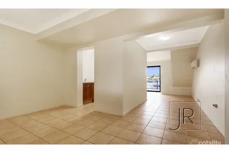 Property photo of 1/6 Orvieto Avenue Mermaid Waters QLD 4218