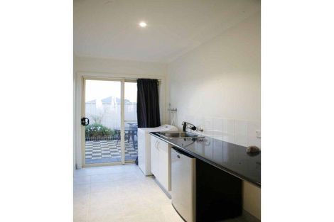 Property photo of 6 Kylie Court Sale VIC 3850