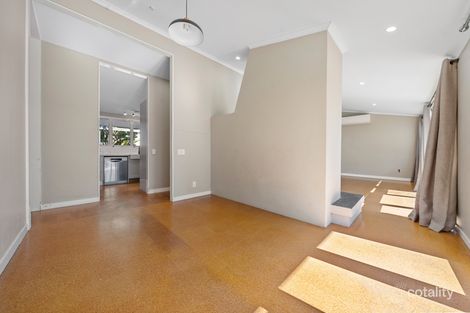 Property photo of 18 Child Street Riverview QLD 4303