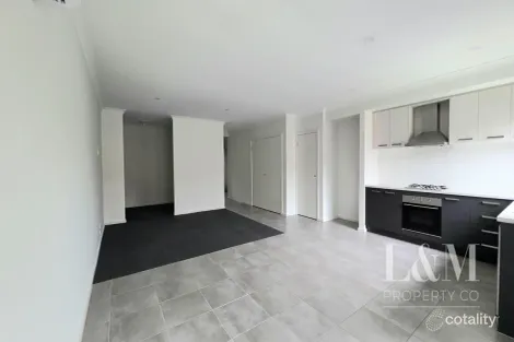 Property photo of 24 Fluent Lane Greenvale VIC 3059