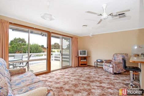 Property photo of 7 Namai Place Queanbeyan West NSW 2620