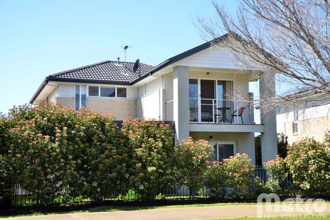 Property photo of 61 Vaucluse Boulevard Point Cook VIC 3030