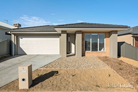 5 Pernonie St, Lucas, VIC 3350