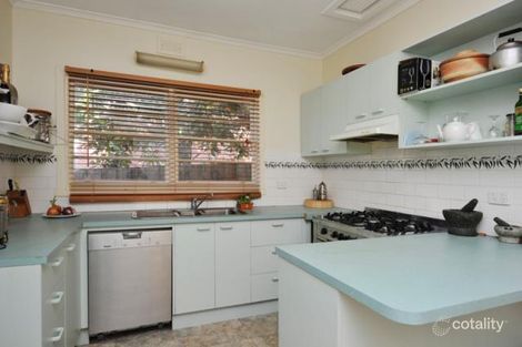 Property photo of 17 Maleela Grove Rosanna VIC 3084