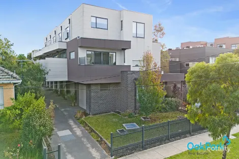 Property photo of 2/98 Snell Grove Oak Park VIC 3046