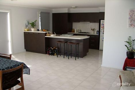 Property photo of 10 Dexter Grove Point Cook VIC 3030