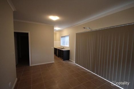 Property photo of 1/8 Pranom Close Roxburgh Park VIC 3064