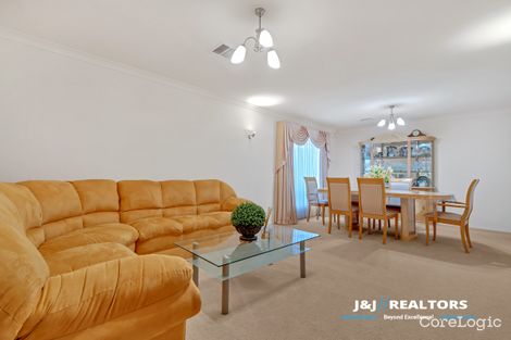 Property photo of 28 Rivergum Rise Hampton Park VIC 3976