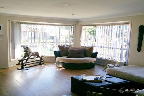 Property photo of 39 Larapinta Crescent St Helens Park NSW 2560