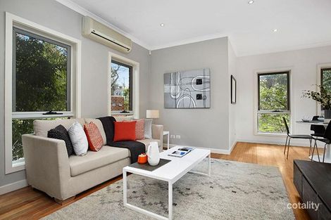 Property photo of 1/10 Box Hill Crescent Mont Albert North VIC 3129