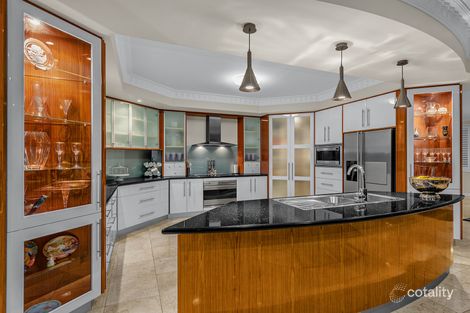 Property photo of 2/12 Monterey Place Carindale QLD 4152