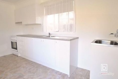 Property photo of 11 Warrina Avenue Summerland Point NSW 2259