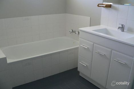 Property photo of 18 Colleen Avenue Emerald QLD 4720