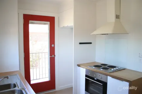 4/2 Dumas Pl, Moonah, TAS 7009