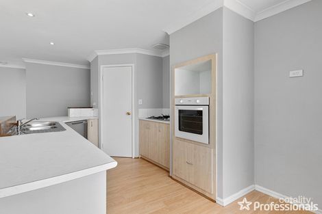 Property photo of 1 Ravendale Drive Dudley Park WA 6210