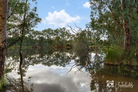 Property photo of 17 Everode Drive Sedgwick VIC 3551