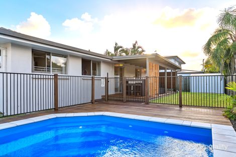 Property photo of 2 Otama Court Warana QLD 4575