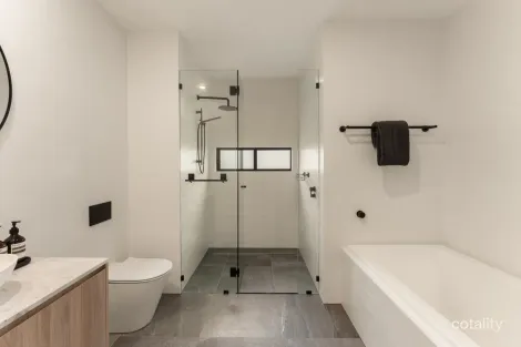Property photo of 38 Dilkera Street Balmoral QLD 4171