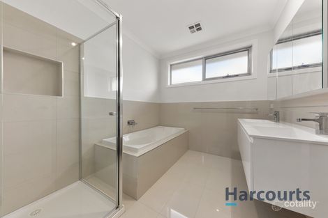 Property photo of 3 Neal Street Keilor East VIC 3033