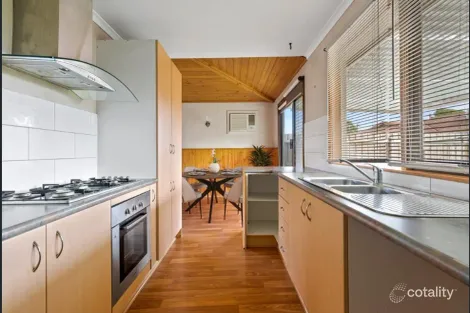 Property photo of 73 Derrimut Road Werribee VIC 3030