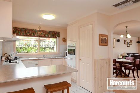 Property photo of 3 Shamrock Close Narre Warren South VIC 3805