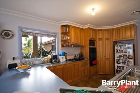 Property photo of 1 Tara Court Traralgon VIC 3844