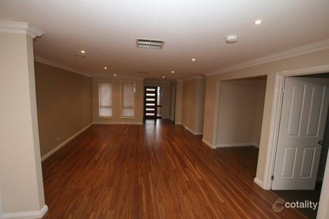 Property photo of 2/2 Agar Place Sunbury VIC 3429