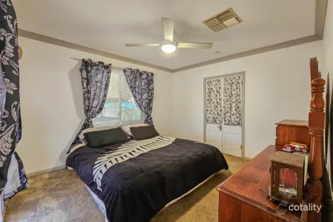 Property photo of 23 Seventeenth Avenue Parkside QLD 4825