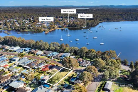 39 Teragalin Dr, Chain Valley Bay, NSW 2259